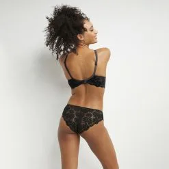 Soutien-gorge Emboitant à Armatures Dentelle Florale Noire Daily Glam 12 Soutien-gorge Emboitant à Armatures Dentelle Florale Noire Daily Glam -Vendite Maillots De Bain D0CU8C1 0HZ 04